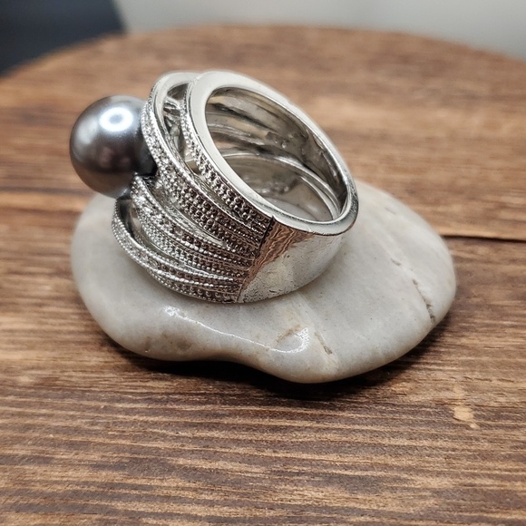 Arts and Crafts 10k Mississippi River Pearl Leaf Etching  R629 Natasha dan designer pearl cocktail‎ ring